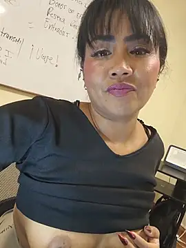Ariana_Rodriguez live