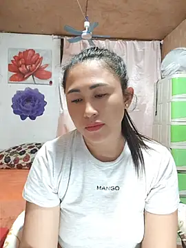 Filipina_Desire live