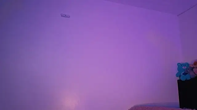 KatianPierce live