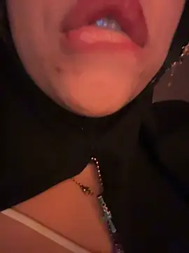 zahra_Jalid live