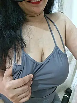 Jassi_Does live