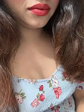 Yours_riya11 live