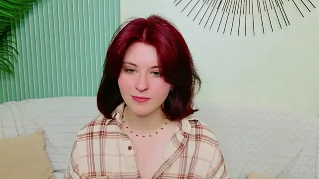 Milana_Bold live