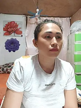 Filipina_Desire live