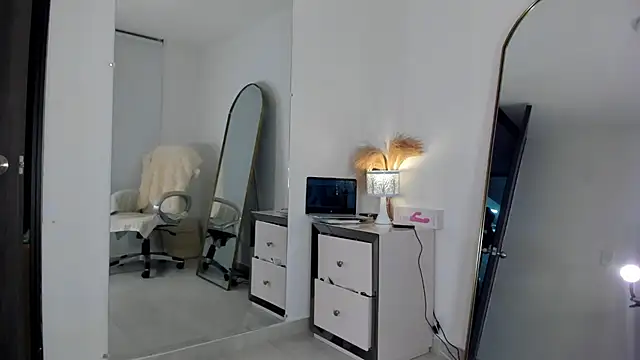 alexa_tobar live