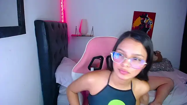 jessi_and_boy live
