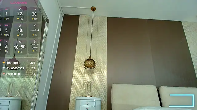 Tiifany_Baker live