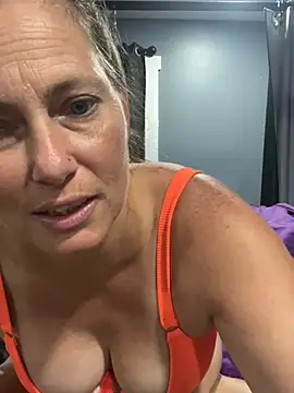 amberhotts2025 live
