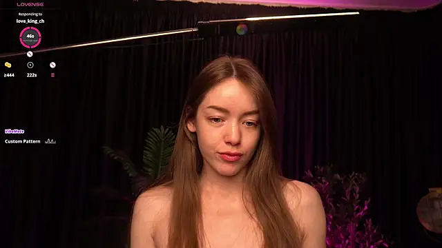 Velouraa profile