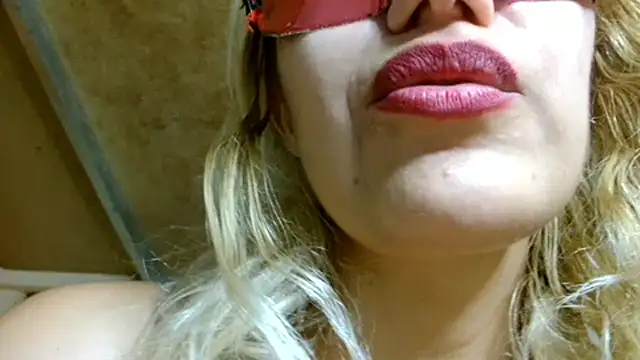 Aura_Baby live