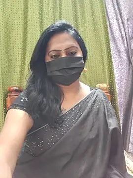 Meera_mia live
