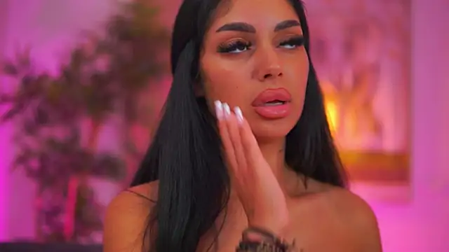LatinaMorene live