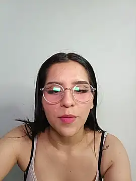 Trixie_pop live