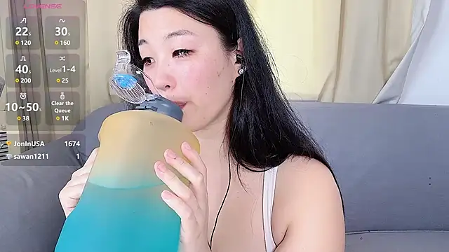 Tavie1744 live