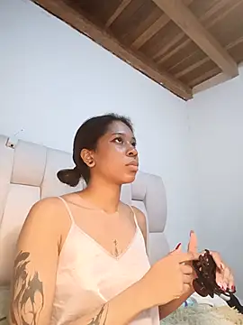 Zaira_Rose_ live