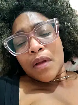 BiiancaEstradaa live