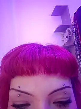 Sarah-Stoner live