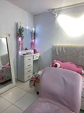 _Tiffany1 live