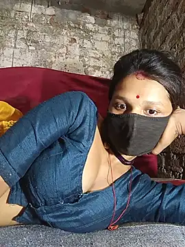 Hoty_girl_143 live