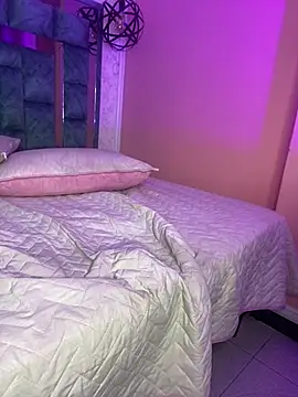 zoe_martinez live
