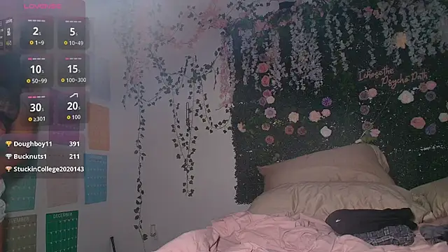 LyraCovee live