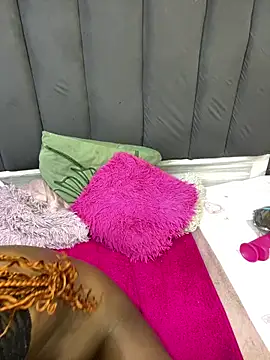 LonelyQueenxx25 live