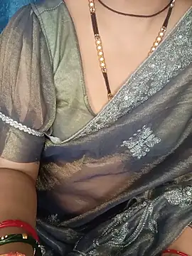 Miss_retika live