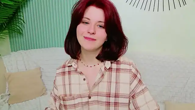 Milana_Bold live