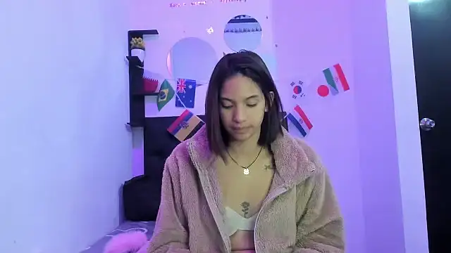 sapphire_brown20 live