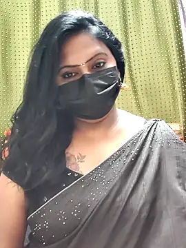 Meera_mia live