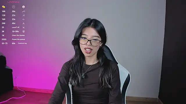 NanakoDollx live