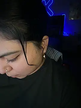 kimmiakiss22 live