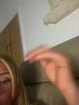 Hisnaughtylilthing live