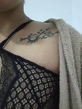 Fox_Roxxan live
