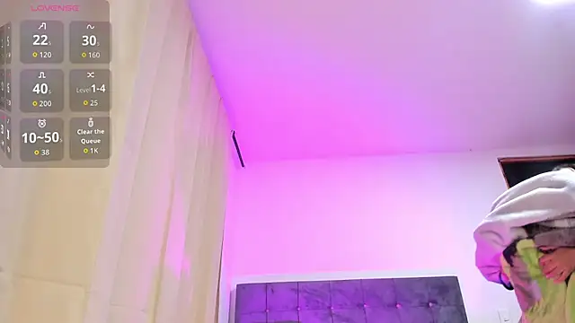 Kylie2211 live