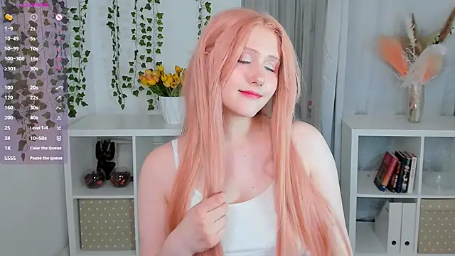 DelilahTaylor live