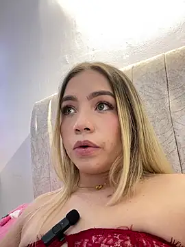 _Tiffany1 live