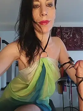 freyamoret live