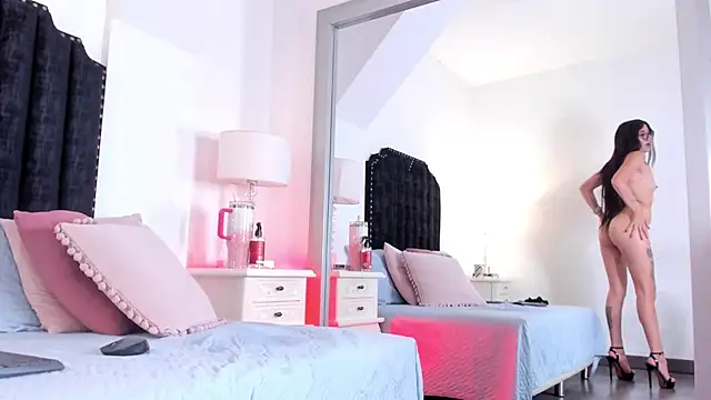 Clarisse28 live
