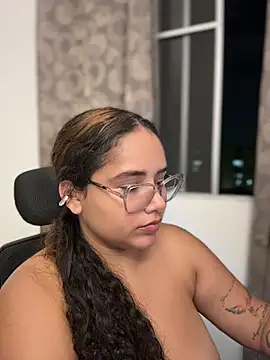 CurlyGirl_1 live