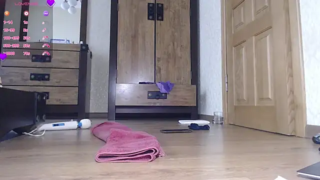 FuckingAlicee live