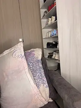 Scarlett_diaz17 live