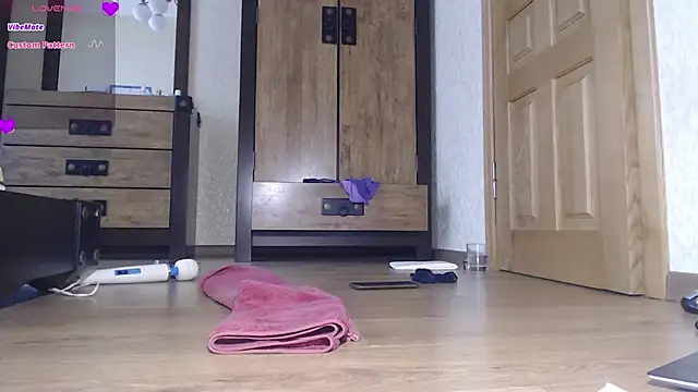 FuckingAlicee live