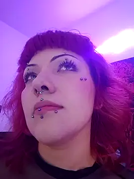 Sarah-Stoner live