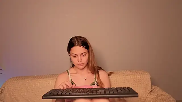 parrot_kisha live