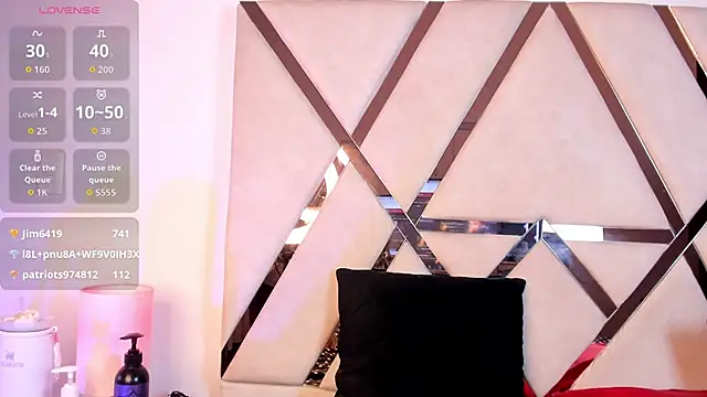 Zoe_Ravenn live