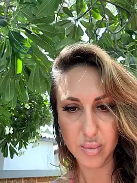 Bella-Grace live