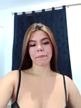 EmiNavarro live