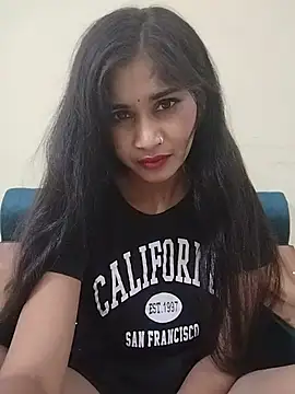 Naughty_Kiara_ live