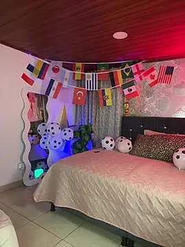 Vicky_Saidi live